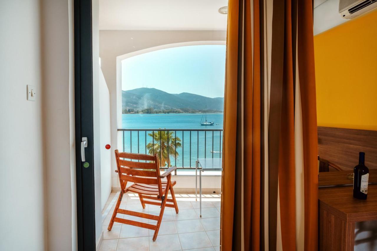 Hotel Pavlou Poros Town Eksteriør bilde