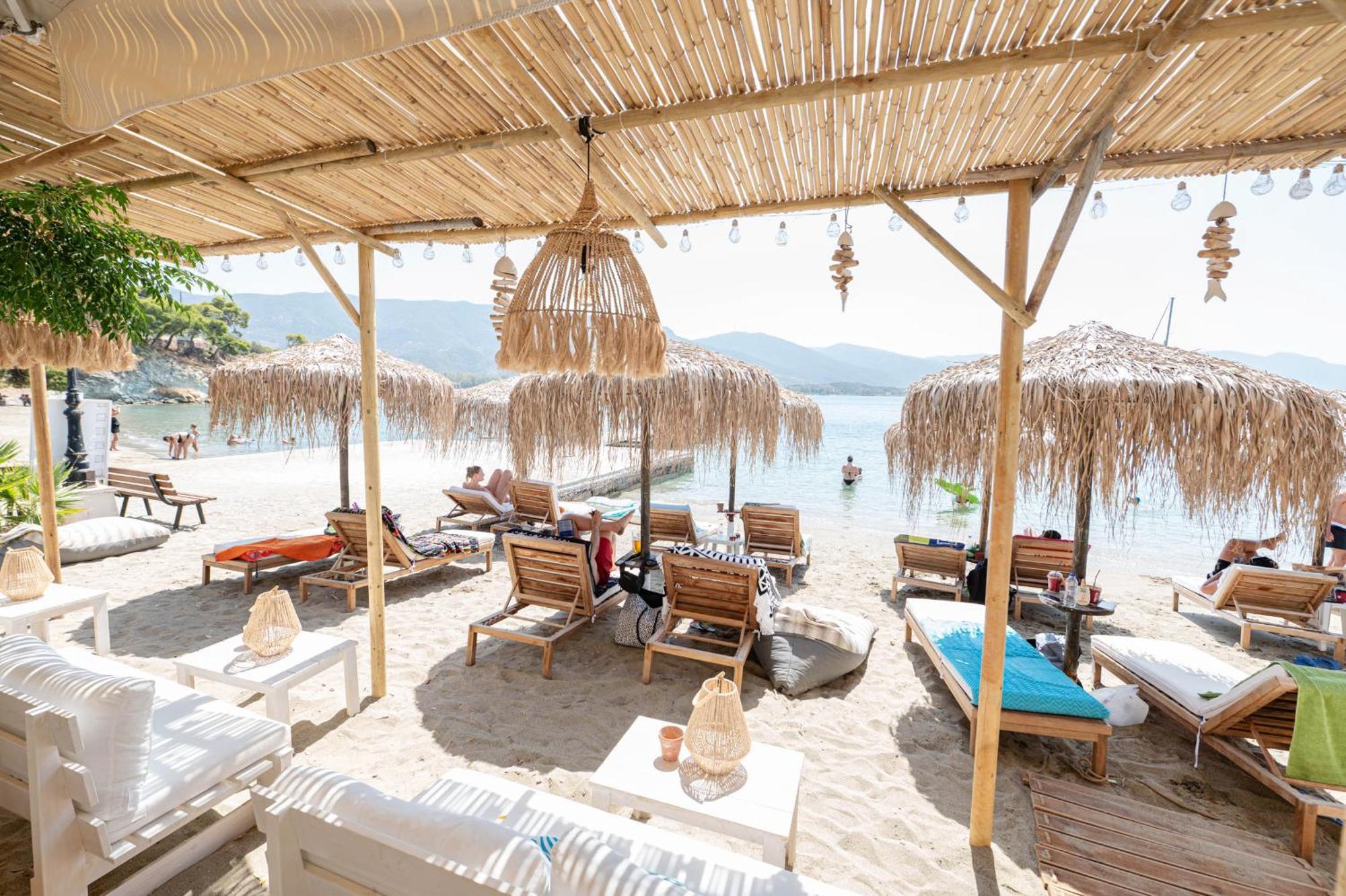 Hotel Pavlou Poros Town Eksteriør bilde