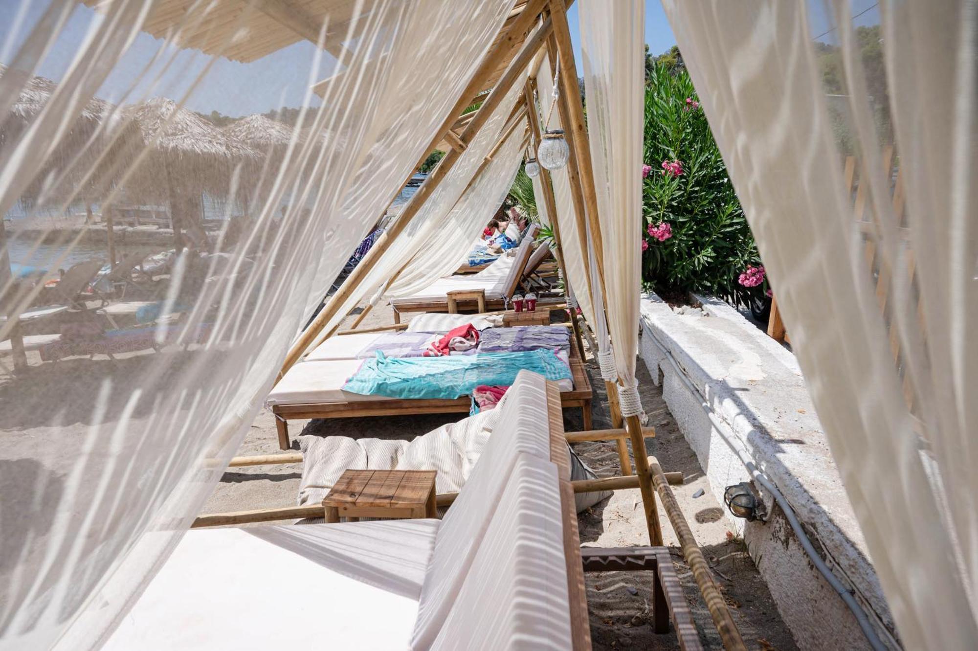 Hotel Pavlou Poros Town Eksteriør bilde