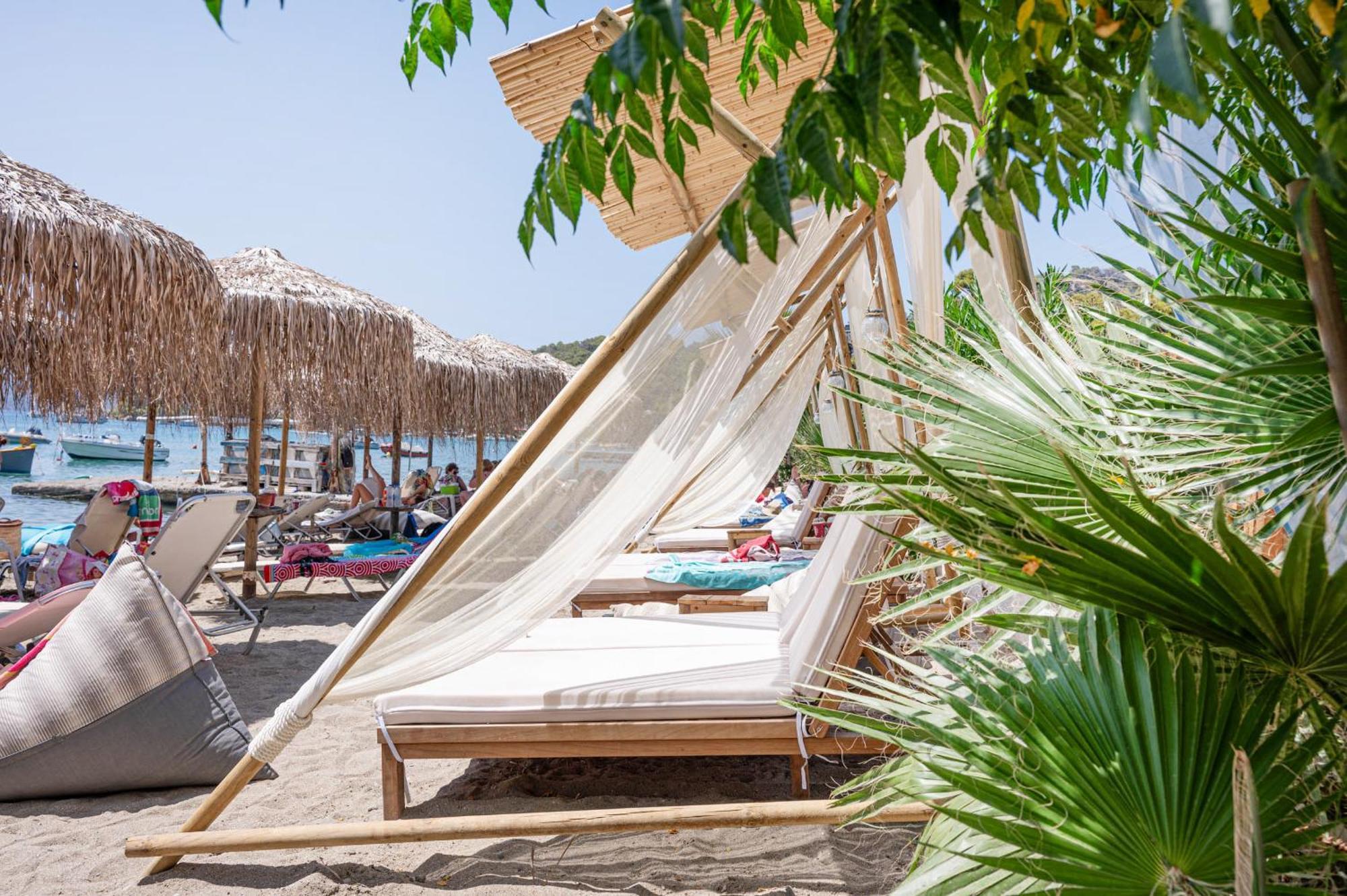 Hotel Pavlou Poros Town Eksteriør bilde